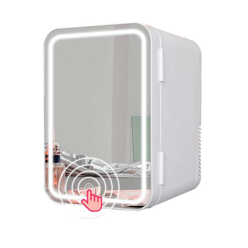 Kosmetyczne Mini lodówka do pi – Beauty Makeup Fridge recenzja i cena