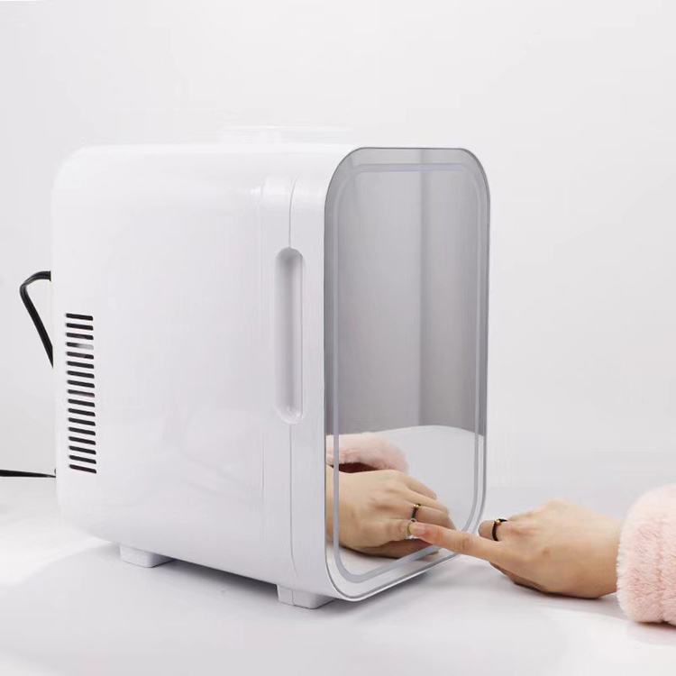 Inteligentna lodówka kosmetycz – Beauty Makeup Fridge recenzja i cena