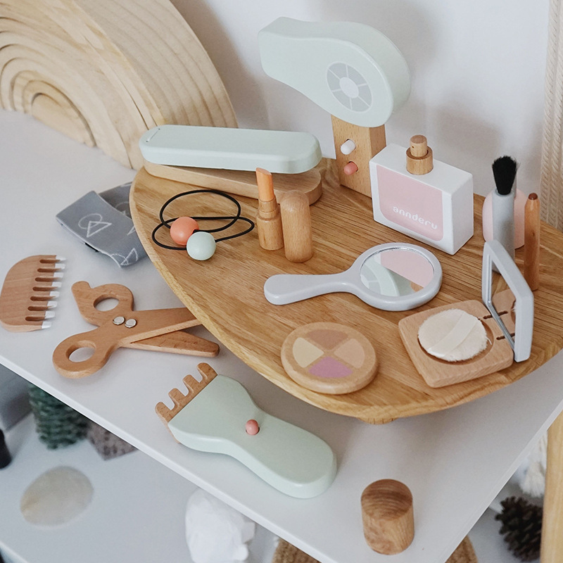 Nowy Drewniany Zestaw do Makij – Beauty Makeup Games Free recenzja i cena