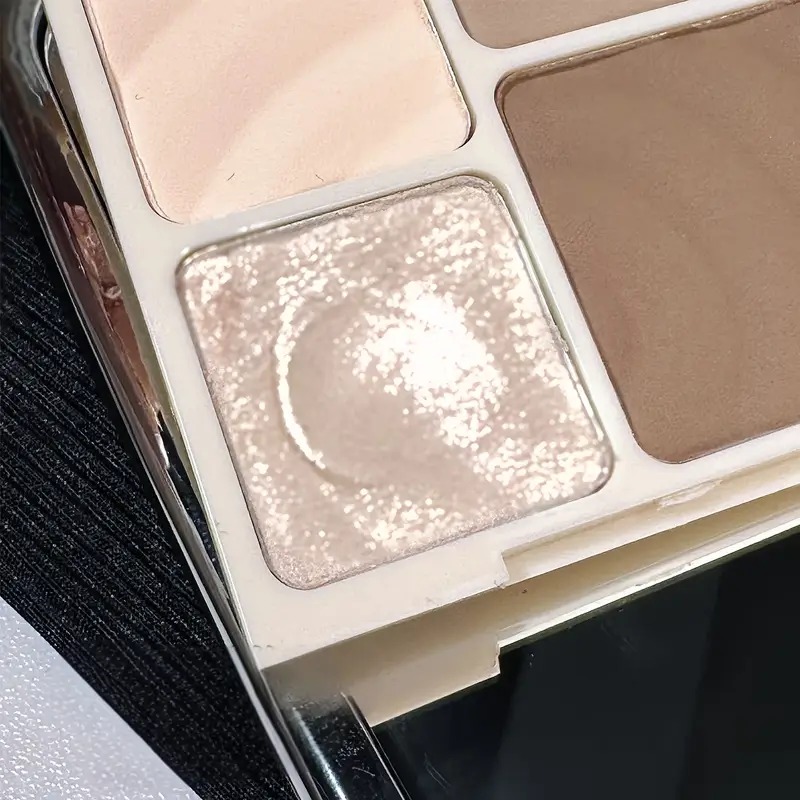Cztery kolory podkreślająca i  – Highlighter Bronzer Palette recenzja i cena